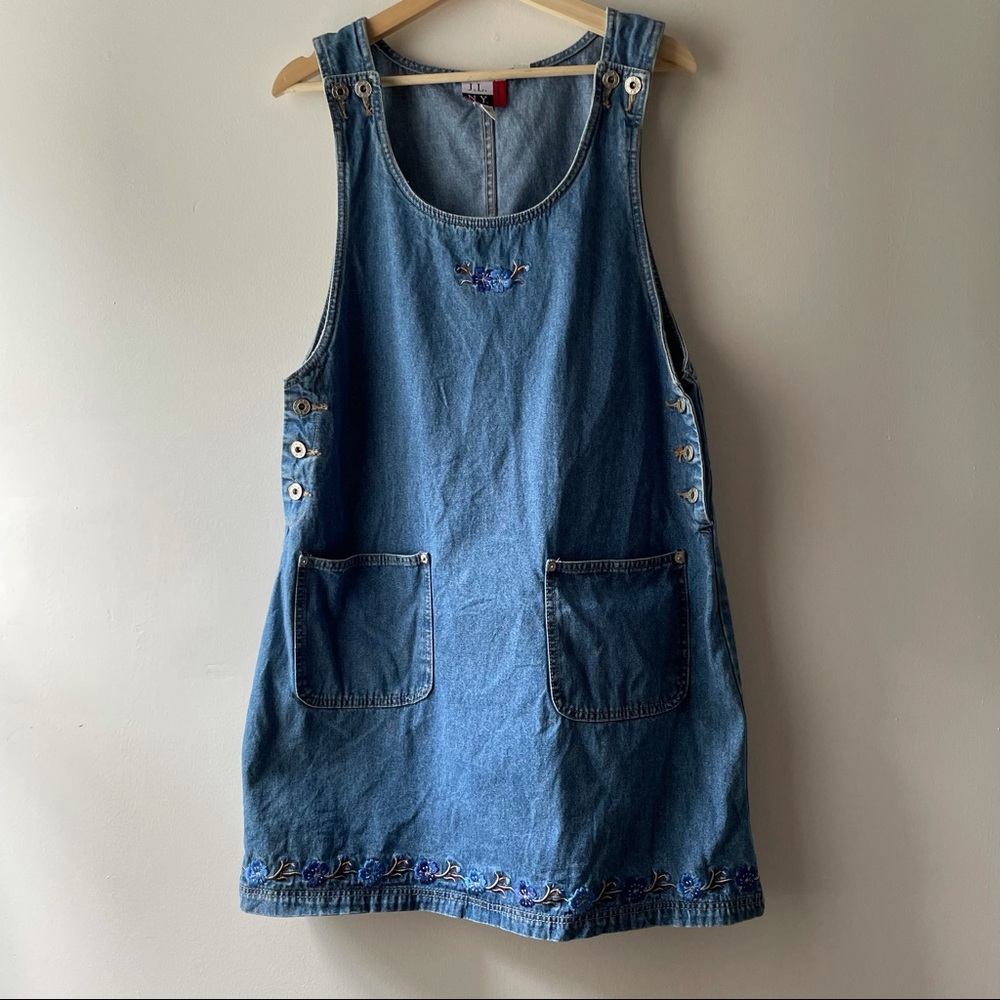 JLNY VTG BLUE FLOWER EMBROIDERED JEAN DRESS